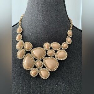 Elegant Gold and Cream Statement Necklace